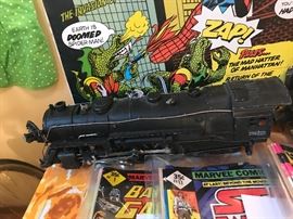 Vintage Lionel Pre War Train Set With 226E Locomotive And Coal Car With Pennsylvania And Shell Car With Caboose, Track And Type V Transformer