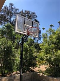 Kellar portable basketball hoop