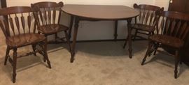 Tell City Drop-leaf Table w 4 Chairs
