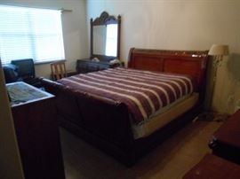 king sleigh bed