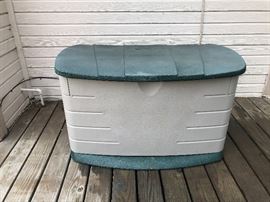 Rubbermaid Outdoor Storage
