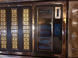 Rowe AMI  Phonograph, 1975, Model R-74, Arlington, 200 Selection, 33 1/3 - 45 rpm