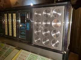 Rowe AMI  Phonograph, 1975, Model R-74, Arlington, 200 Selection, 33 1/3 - 45 rpm