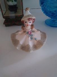 Vintage porcelain figure. 
