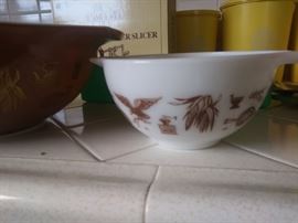 Pyrex Early American.