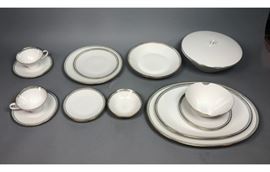 Lot 384 76pc RAYMOND LOEWY for ROSENTHAL Set