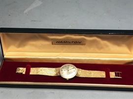 Lot 575 14K YG HAMILTON Watch Woven Mesh 14K Band. Thin L
