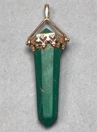 Lot 571 14K Gold Malachite Faceted Pendant. Decorative ca