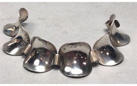 Lot 554 GEORG JENSEN Sterling Silver Chip Link Bracelet. 