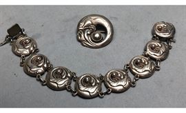Lot 550 Georg Jensen style Sterling Modernist Fish Bracel