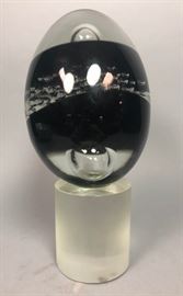 Lot 403 SEGUSO Murano Venetian Modern Glass Egg Sculpture