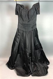 Lot 609 HELEN MORLEY for BERGDORF GOODMAN Black Gown. Off