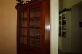 Antique Corner Cabinet in wonderful condition.