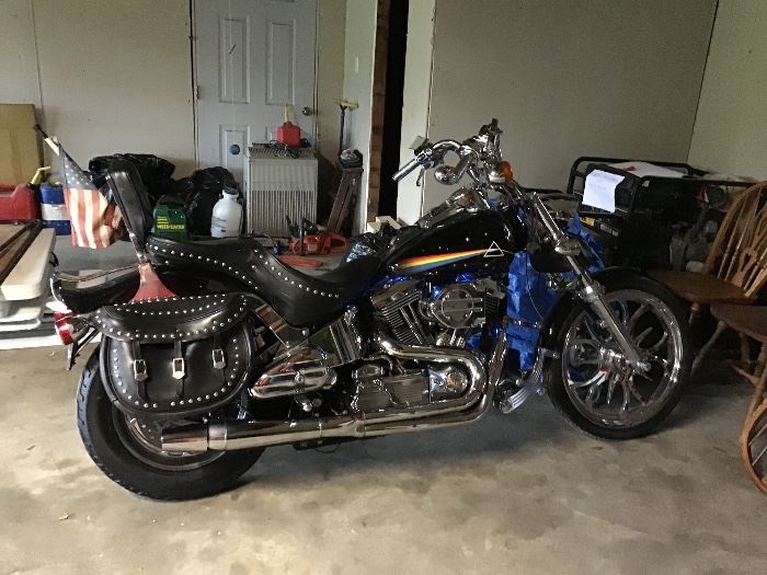 1998 Soft-tail Harley Davidson FX STC "Pink Floyd" Custom Paint Boarded out & stroked 35,000 Miles