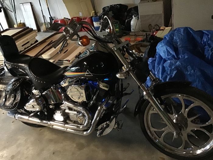 1998 Soft-tail Harley Davidson FX STC "Pink Floyd" Custom Paint Boarded out & stroked 35,000 Miles