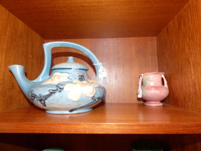 Roseville "Magnolia" Tea Pot, Roseville Vase "as is"