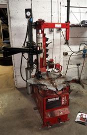 Hunter Engineering Co. Tire Changer With Bead Press Arm, Model # TCX51