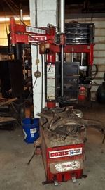 Coats Rim Clamp X Series Tire Changer With Robo-Arm, Model # 70XAH3