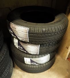 New Advanta ER-700 Tires, 185/70 R14, Qty. 4