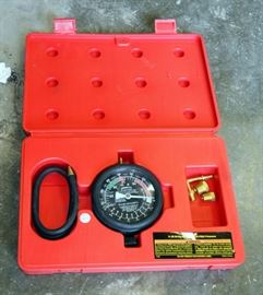 US General Fuel Pump And Vacuum Gauge Tester, Includes Hard Case