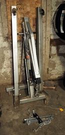 TEQ Correct 2 Ton Engine Crane With Evercraft Engine Leveler Attachment