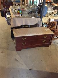 Lane cedar chest