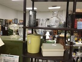 More kitchen collectibles including Tupperware