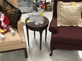 End table - round