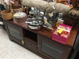 Entertainment center
