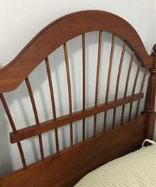 Antique American Colonial Twin Bed
