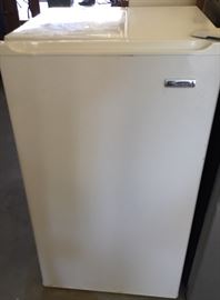 College Dorm Style Refrigerator