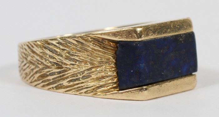 MANS 14KT YELLOW GOLD RING WITH LAPIS
Lot # 1264 