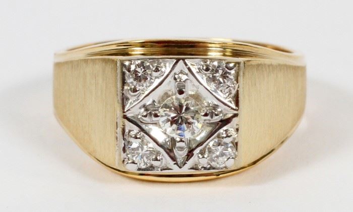 14KT YELLOW GOLD AND 0.50CT DIAMOND GENTLEMAN'S RING. SIZE: 10.5
Lot # 0018 
