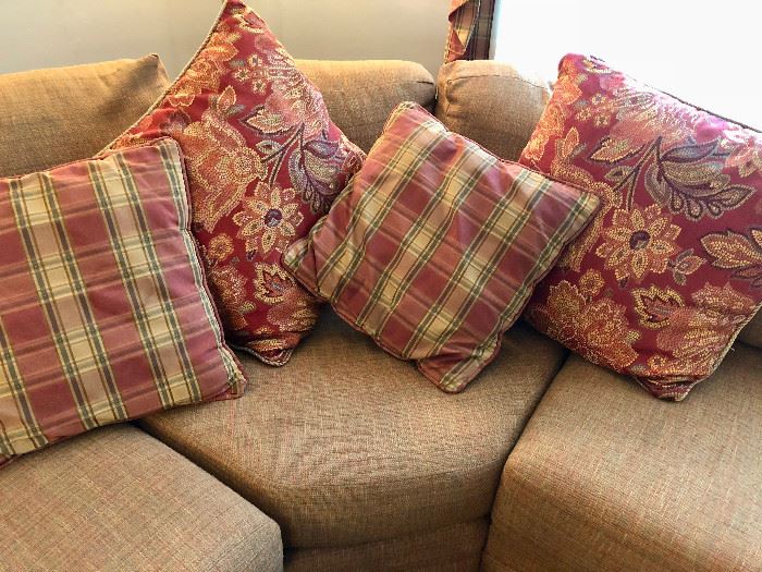 Basset Sectional Sofa Pillows