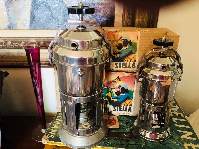 Stella 2 and 4 cup Italian coffee presses from 1953 (true Mid-Century) BRAND NEW IN BOX!!!!! Perfect unused condition. Stainless Steel!