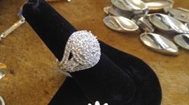 High end cotume Bella Luce diamond ring...unbelievably GORGEOUS..Retired new in box