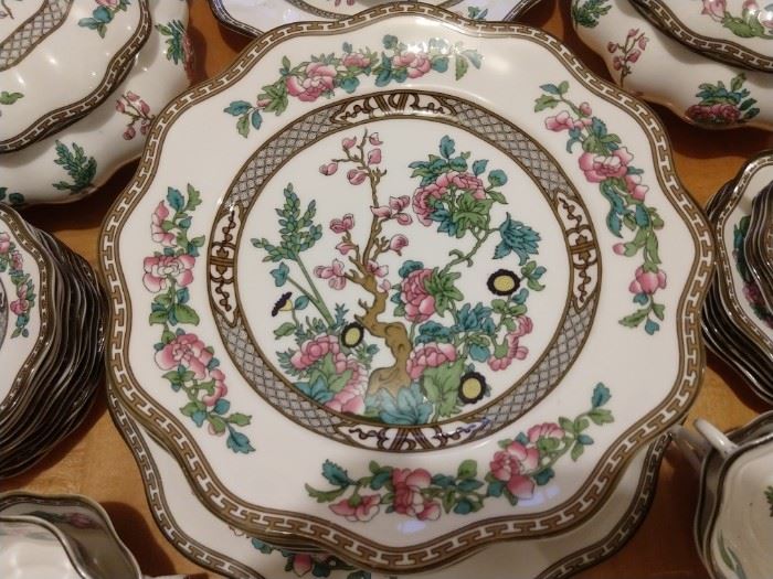 Close-up of the Indian Tree pattern, scalloped dinner plate.