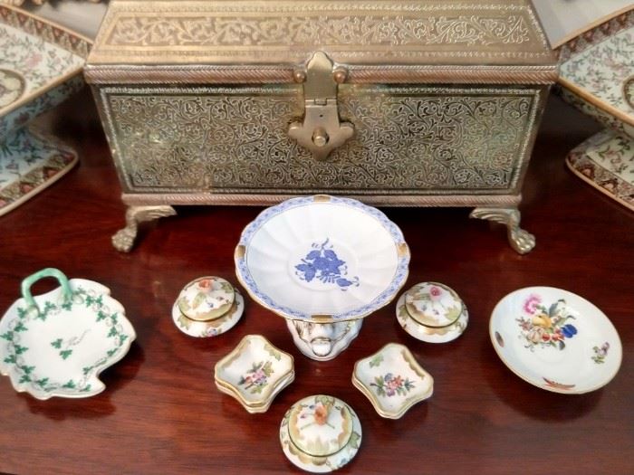 Lovely little collection of Herend china items, with patterns: Persil, Queen Victoria Green Border, Chinese Bouquet Blue and Fruits/Flowers.