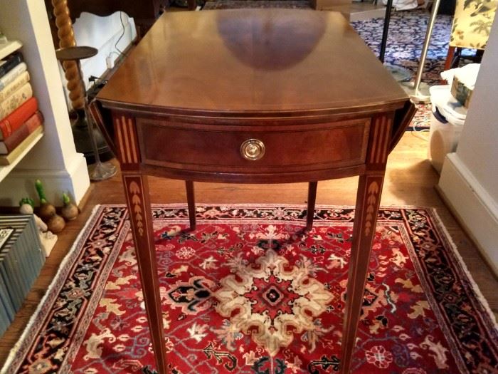 Vintage Baker Pembroke table, w/satinwood inlay and cascading bellflowers .