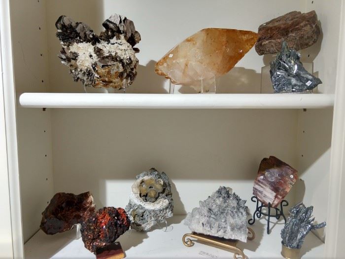 A few of the minerals that Chuck & Aaron will have available at the sale.