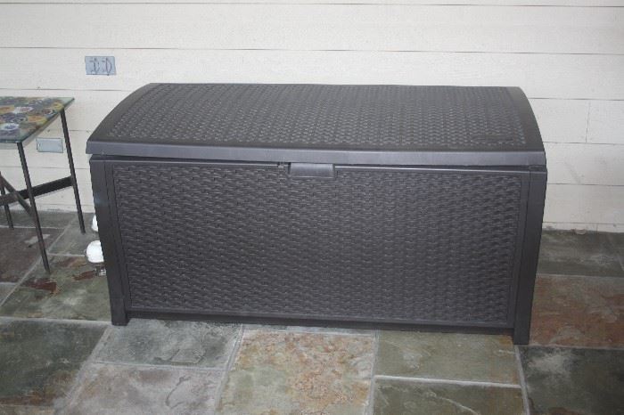 RESIN WICKER STORAGE BOX