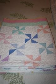VINTAGE QUILTS
