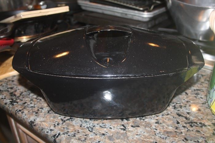 LE CREUSET ROASTER