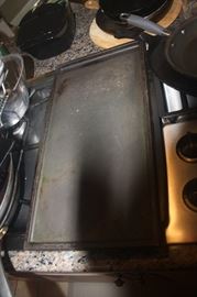 CAST IRON GRIDDLE