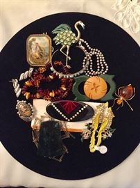 Bakelite, amber and vintage jewelry