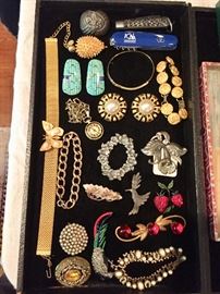 Vintage jewelry 