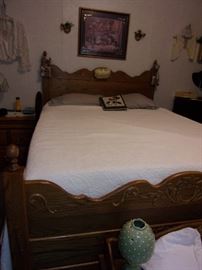 Vintage-look oak head, foot boards and wood rails. So pretty! (mattress not for sale)