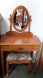 Oak vanity with mirror and stool