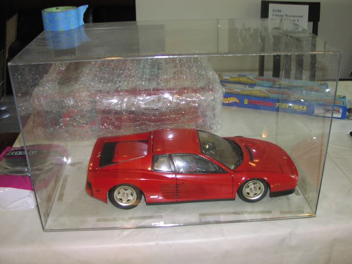 1/8 Ferrari Testarossa