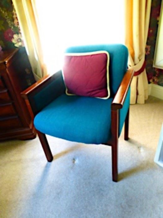 There are a pair of these vintage chairs from Belk's store,